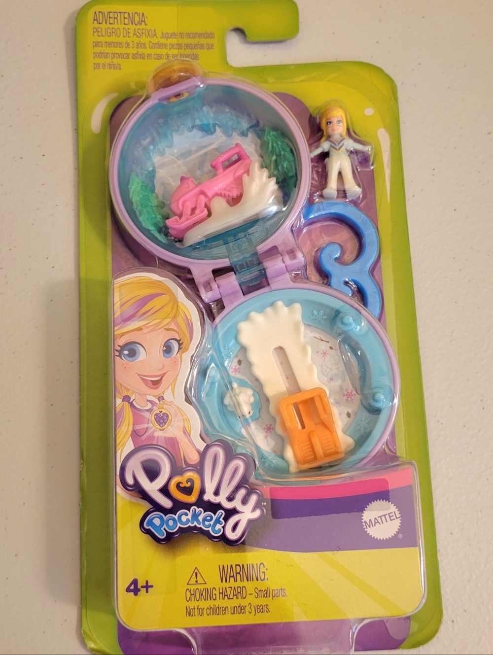 Polly Pocket Tiny Is Mighty Snow Cabin toy 2019 Mattel Canada